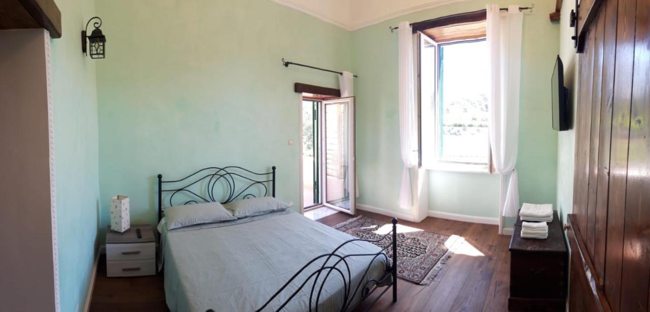 Villa Mazza Al Vesuvio Torre del Greco Bagian luar foto